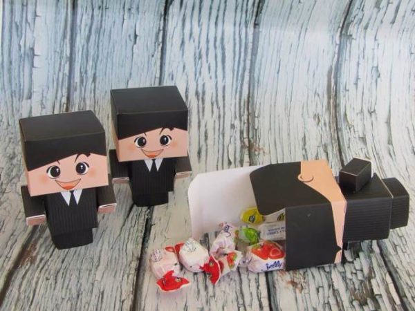 בובת חתן דמוי לגו - מזכרת לאורחים בבר מצווה