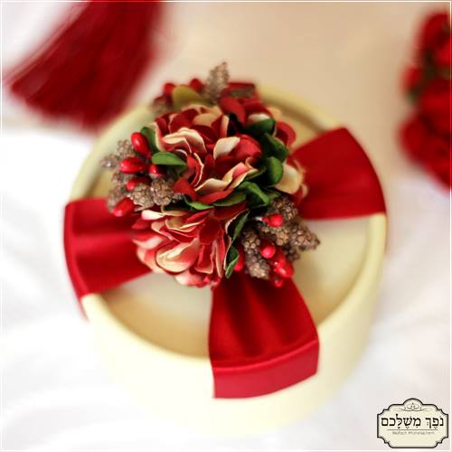 קופסה עגולה יוקרתית - מזכרת לאורחים