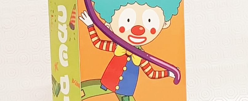 שי לעובדים לפורים  |    מתנה לפורים מזוודה פורימית גדולה ומשמחת - מתנה לפורים מארז מזוודה מקסים ומדליק, צבעוני ומשמח. המארז מעוצב בעיצוב פורימי, כאשר הידית היא כובע הליצן (מהמם). גודל המארז: 22*17*9 (ללא הידית). המילוי? מותאם אליכם. תאמרו לנו מה התקציב שלכם ונבנה עבורכם את המילוי המושלם! ניתן לקבל את המוצר בהדפסה מלאה עם לוגו, בכמות מעל 200 יחידות. כיף לקבל מוצר שכזה שלבטח יגרוף המון מחמאות, מוצר מהמם,משמח ומקורי. שמשאיר שמחה בכל לב! לצורך קבלת הצעת מחיר מסודרת, אנא השאירו פרטיכם בלשונית "יצירת קשר" ונציגנו יחזרו אליכם באהבה!